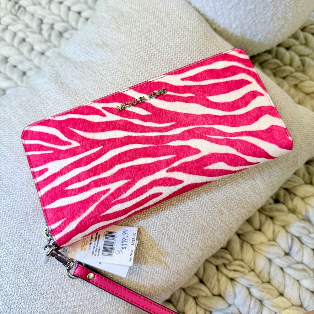 NWT Michael Kors outlet Jet Set Travel Zebra Print Calf Hair Continental Wallet